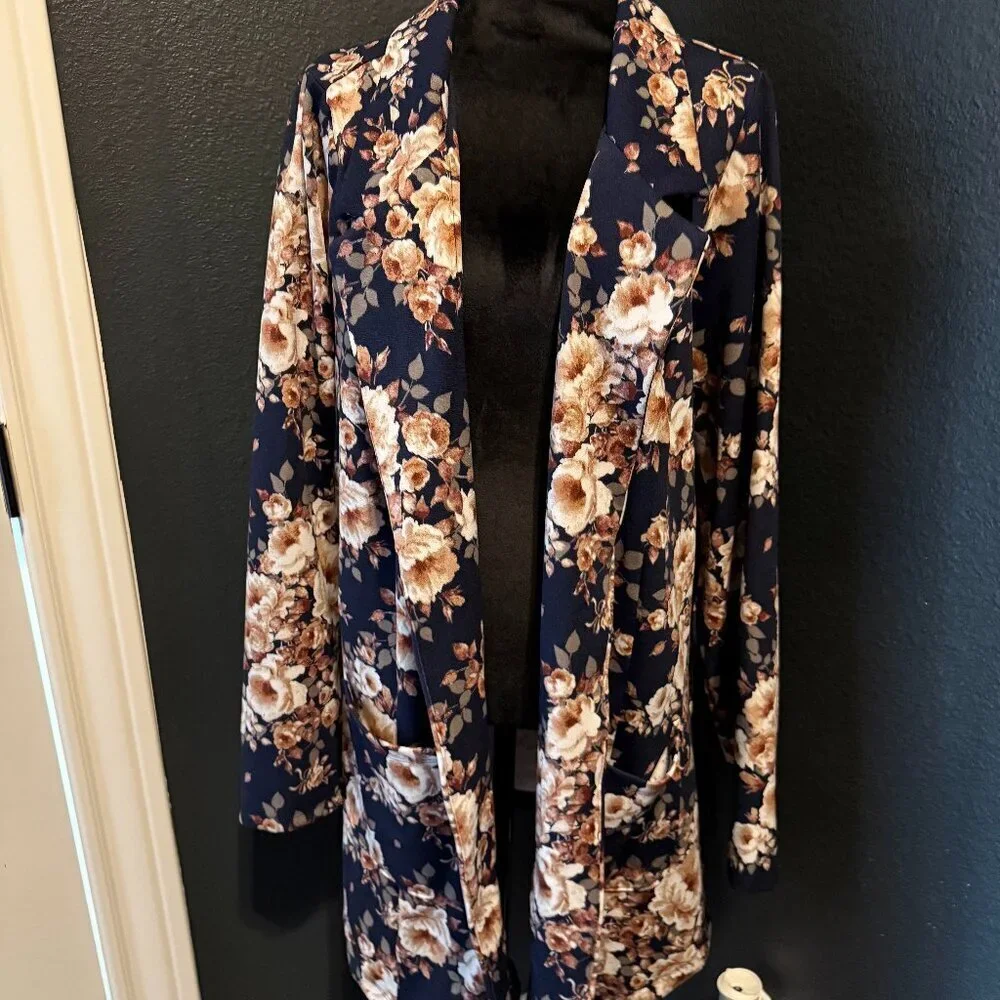 Lularoe Gwen Blazer Jacket 3XL Navy Blue Floral Open Front - Picture 1 of 7